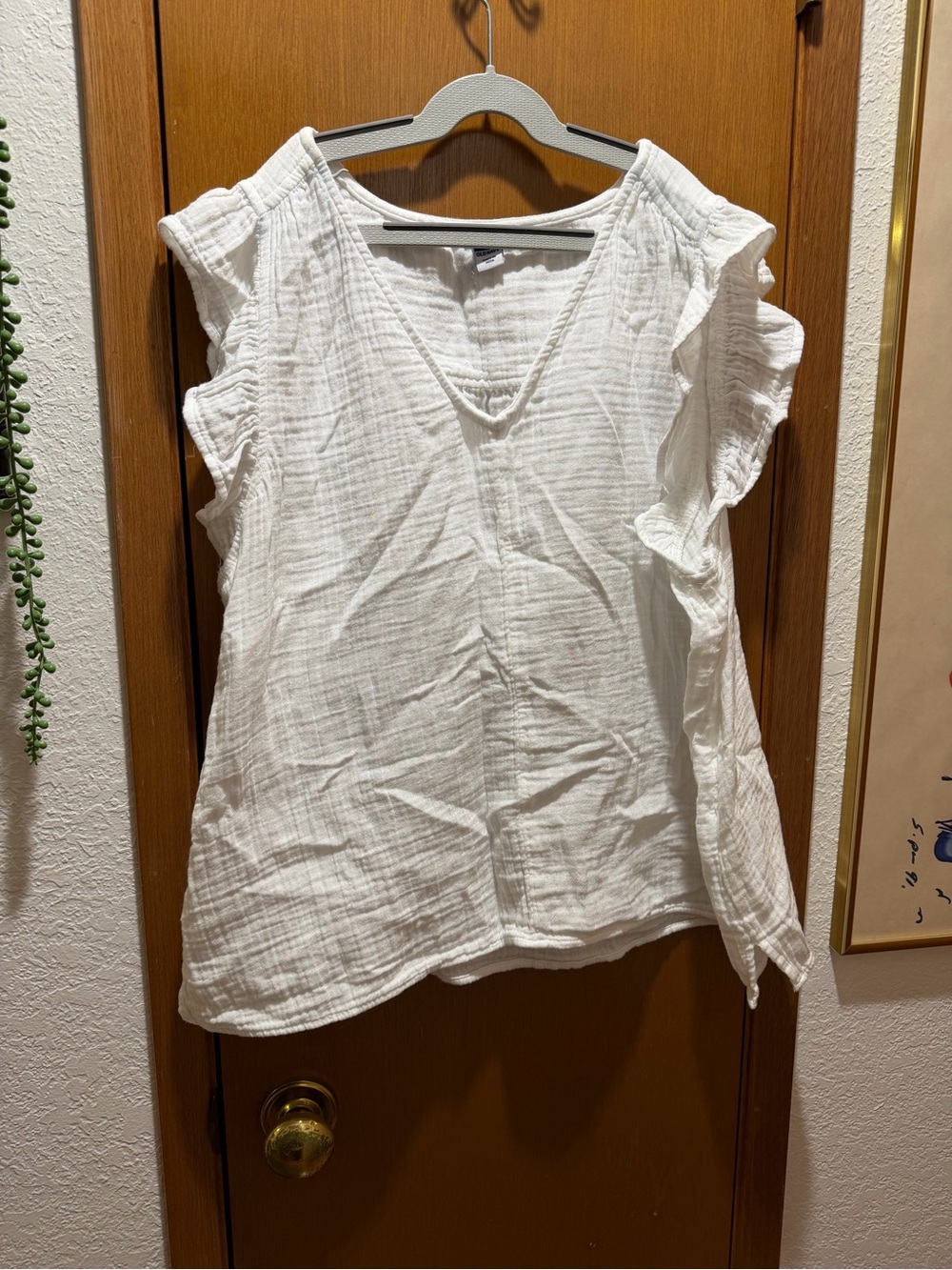 White V-Neck Ruffle Sleeve Women’s Old Navy linen Top